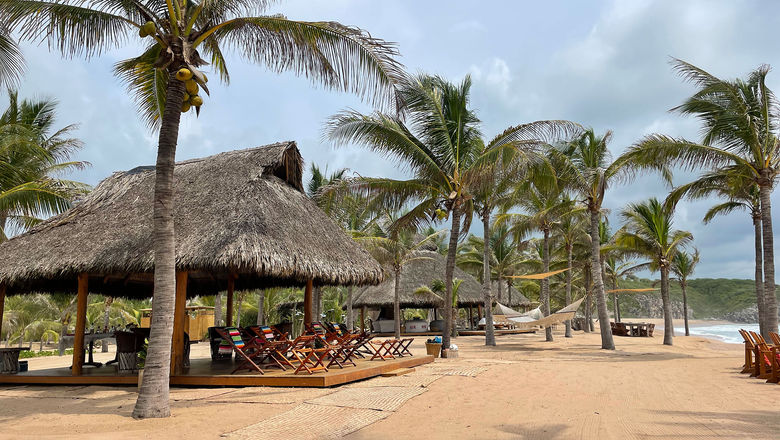 Las Rosadas blends indoor/outdoor living on four acres of undeveloped beachfront.